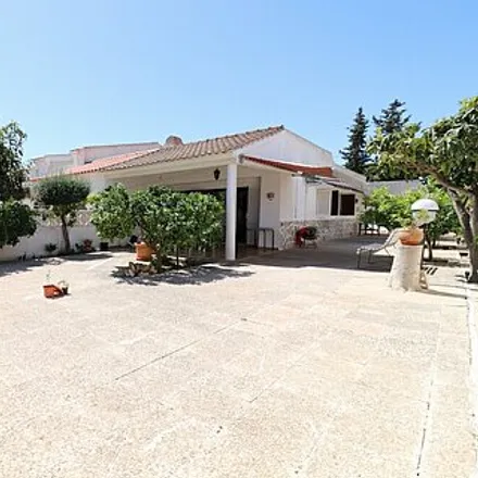 Buy this 3 bed house on 03004 Alicante