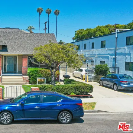 Image 2 - 1137 West 29th Street, Los Angeles, CA 90007, USA - Townhouse for sale