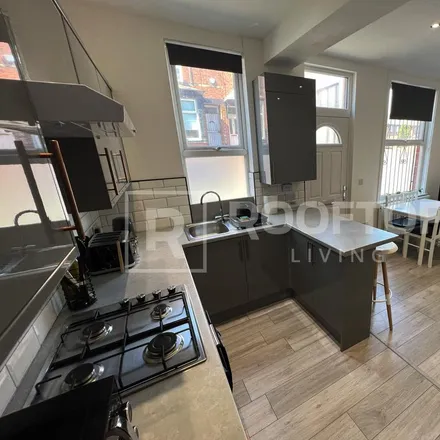 Rent this 2 bed house on Royal Park Road in Leeds, LS6 1JY