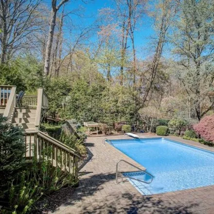 Buy this 6 bed house on 89 Cedar Drive in Allendale, Bergen County
