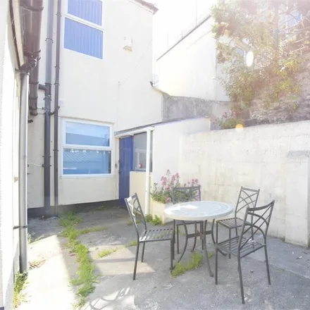 Image 3 - 3 Restormel Road, Plymouth, PL4 6BP, United Kingdom - House for rent
