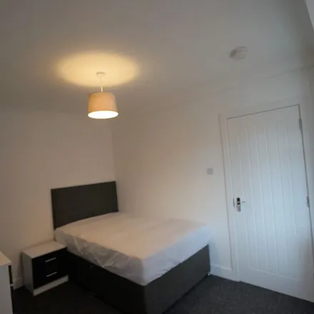 Image 4 - 20 Rodney Crescent, Bristol, BS34 7AG, United Kingdom - Apartment for rent