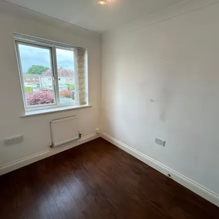 Rent this 3 bed apartment on St Georges Drive in Bournemouth, Christchurch and Poole