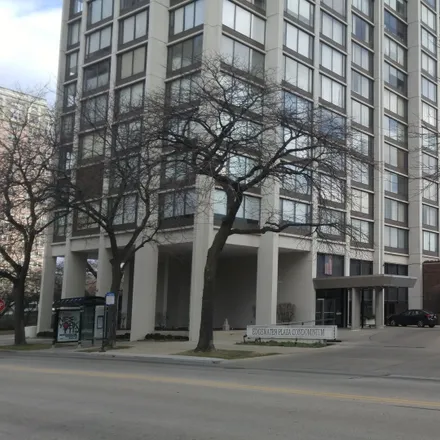 Buy this 1 bed house on 5455-5459 North Sheridan Road in Chicago, IL 60626