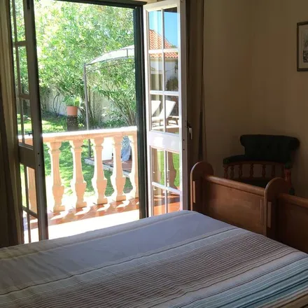 Rent this 6 bed house on À proximité de R. Nossa Sra. do Castelo 11 in Portugal, 2970-726 Sesimbra