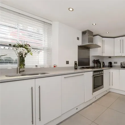 Image 4 - 162A, B Liverpool Road, Angel, London, N1 0RY, United Kingdom - Townhouse for rent