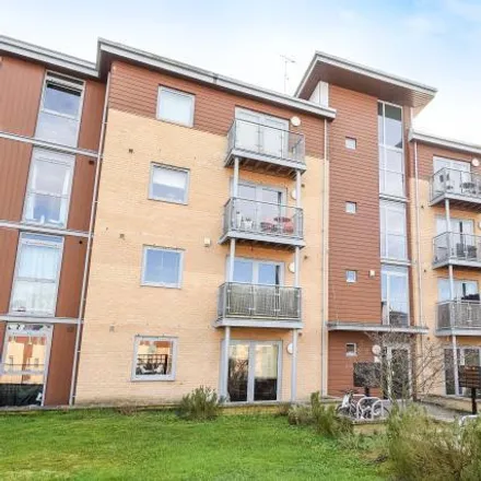 Rent this 2 bed apartment on Tebbit Close in Easthampstead, RG12 9BA