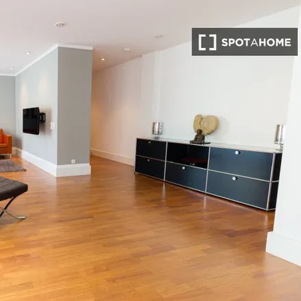 Rent this 2 bed apartment on Cranachstraße 10 in 60596 Frankfurt, Germany