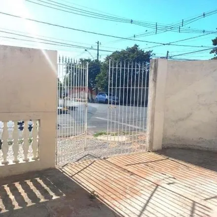 Rent this 1 bed house on Rua Mogi Guaçu in Vila Menuzzo, Sumaré - SP