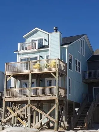 Image 1 - 201 Port Drive, North Topsail Beach, NC 28460, USA - House for sale