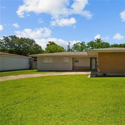 Rent this 3 bed house on 1003 24th Ave N in Texas City, Texas
