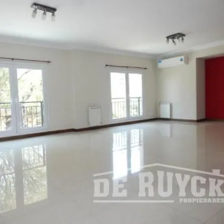 Buy this 3 bed apartment on Sarmiento 360 in Quilmes Este, Quilmes