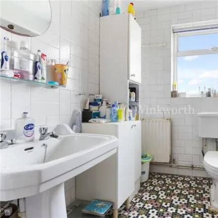 Image 7 - Allen Road, London, BR3 4NH, United Kingdom - Townhouse for sale