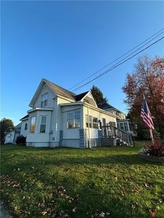 Image 2 - 521 Spring Street, Cambridge Springs, Crawford County, PA 16403, USA - House for sale