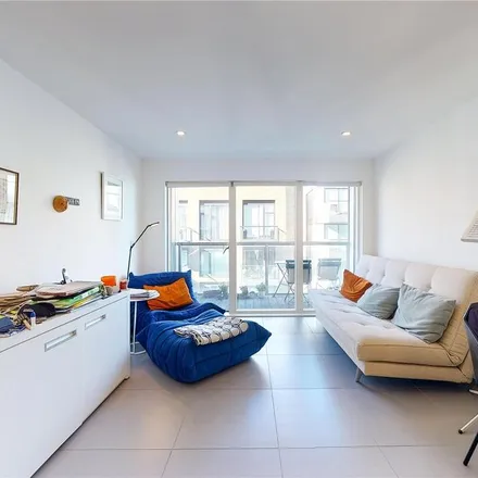 Rent this 1 bed apartment on Mount Mills in London, EC1V 3NY