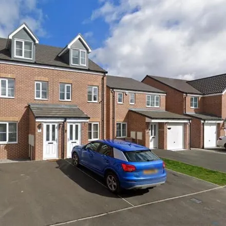 Rent this 3 bed duplex on Wooler Drive in Quaking Houses, DH9 6FG