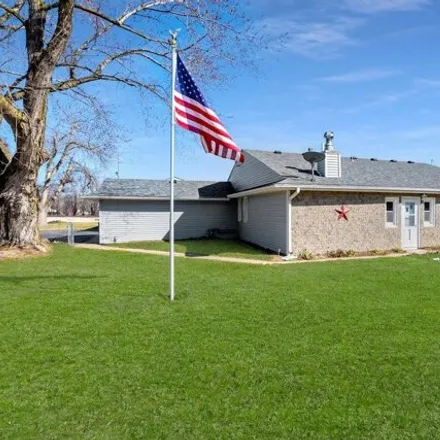 Buy this 3 bed house on 5704 Southeast Circle Drive in Polk County, IA 50047