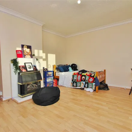 Rent this 4 bed apartment on Windyedge in 30 Riverside, Guildford