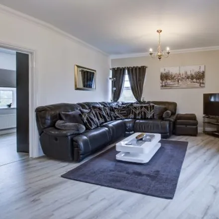 Rent this 4 bed apartment on Kendal Road in Epping Forest, EN9 3XT