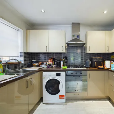 Image 3 - Highland Road, Bromley Park, London, BR1 4AD, United Kingdom - Apartment for sale