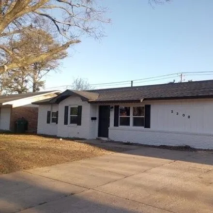 Buy this 3 bed house on 2398 Belmoor Avenue in Pine Bluff, AR 71601