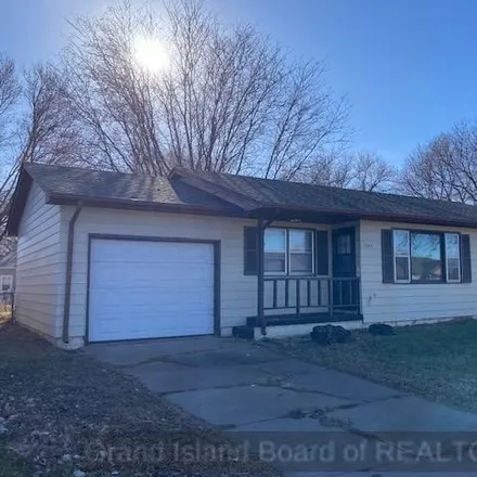 Buy this 3 bed house on 3123 West State Street in Grand Island, NE 68803