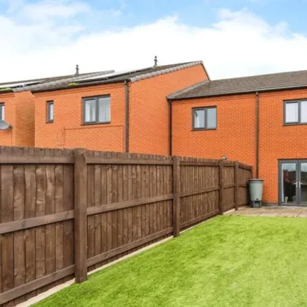 Image 4 - Blodwell Street, Salford, M6 5SZ, United Kingdom - Townhouse for sale