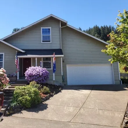 Buy this 3 bed house on 952 South 67th Street in Springfield, OR 97478