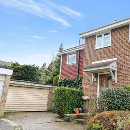Buy this 4 bed house on 25 Pembury Close in Walstead, RH16 3RZ