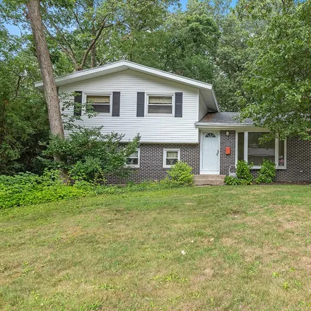 Buy this 4 bed house on 3138 Colchester Drive Southeast in Cascade Charter Township, MI 49301
