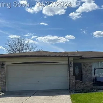 Buy this 3 bed house on 39009 Quinn Drive in Sterling Heights, MI 48310