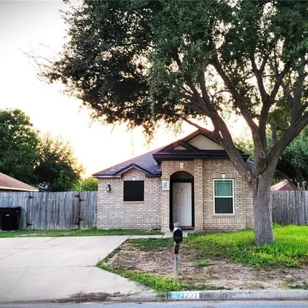 Buy this 3 bed house on 2721 North 39th Street in Rosa Linda Colonia, McAllen