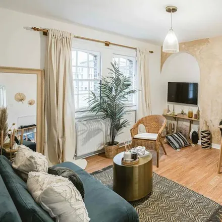 Rent this 1 bed apartment on 37 Myddelton Square in Angel, London