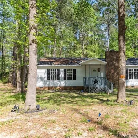 Image 2 - 1600 Dolphin Circle, Cumberland County, NC 28390, USA - House for sale