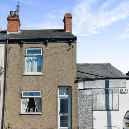 Buy this 3 bed townhouse on Sidney Street in Grimsby, DN35 7NQ