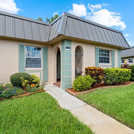 Buy this 2 bed condo on 4353 Summersun Drive in Elfers, FL 34652