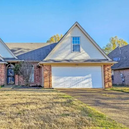 Buy this 3 bed house on 9190 Plantation Lakes Drive in Olive Branch, MS 38654