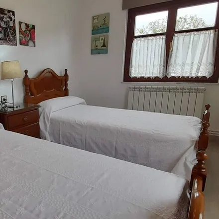 Rent this 3 bed house on La Quintana de Pancar in LLN-7, 33500 Llanes