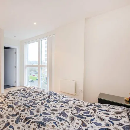 Image 4 - Cornish House, Pump House Crescent, London, TW8 0DE, United Kingdom - Apartment for rent