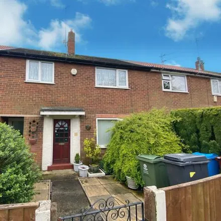 Buy this 3 bed townhouse on Springwood Hall Road in Bardsley, OL8 2QF