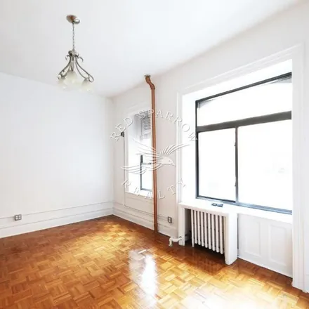 Image 3 - 96th Street & 2nd Avenue at Southwest Corner, East 96th Street, New York, NY 10128, USA - Apartment for rent