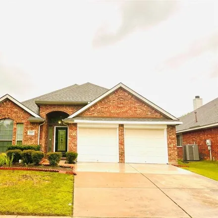 Rent this 3 bed house on 6897 Shoreview Drive in The Landing, Grand Prairie