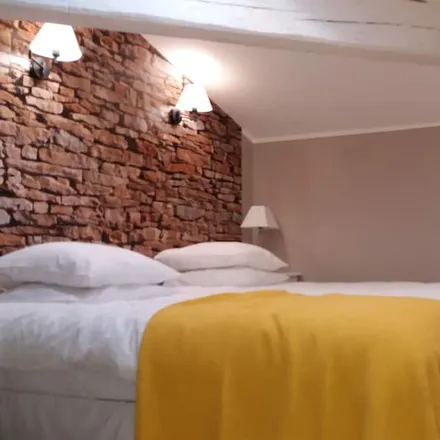Rent this 1 bed apartment on 30700 Uzès
