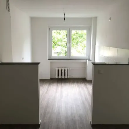 Image 7 - Kaiserswerther Straße 107, 47249 Duisburg, Germany - Apartment for rent