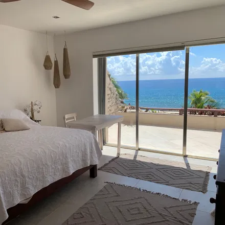 Rent this 8 bed apartment on Calle Bahía Kantenah in 77782 Puerto Aventuras, ROO