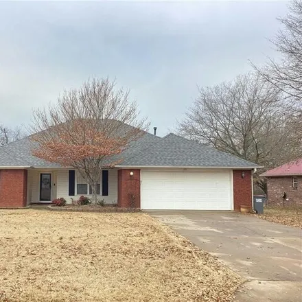 Buy this 3 bed house on 437 Kelly Circle in Lavaca, Sebastian County