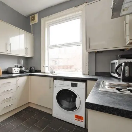 Image 3 - 45 Walton Road, Sheffield, S11 8RE, United Kingdom - Townhouse for rent