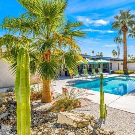 Image 3 - 241 North Burton Way, Palm Springs, CA 92262, USA - House for rent