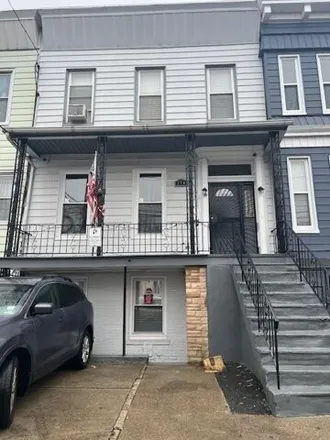 Rent this 2 bed apartment on Lee's Liquor in New York Avenue, Jersey City