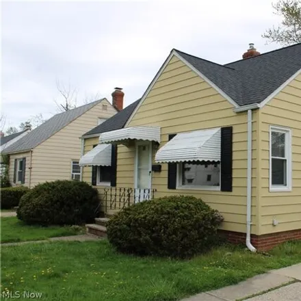Image 4 - 865 East 254th Street, Euclid, OH 44132, USA - House for sale
